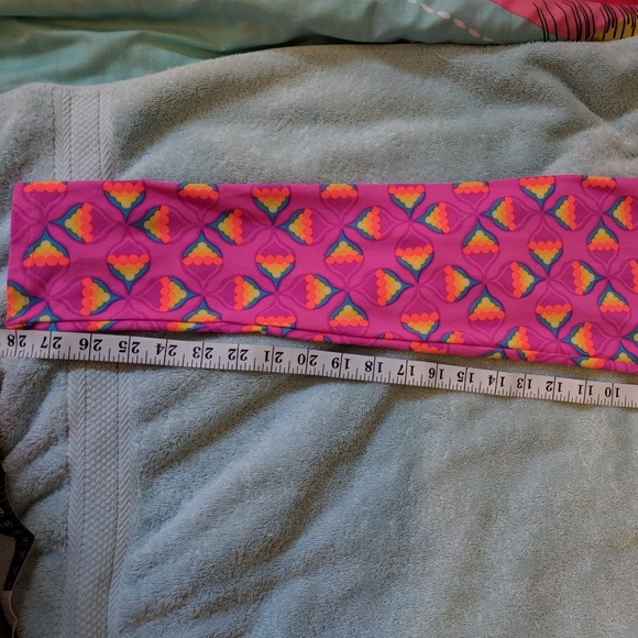 BNWT LULAROE BELLS TALL & CURVY LEGGINGS. - Picture 7 of 7